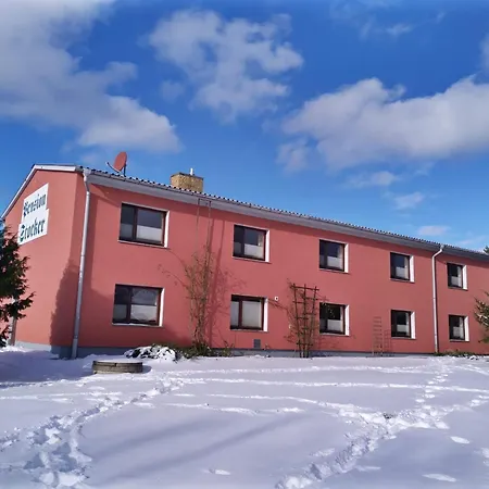 Stocker Guest house *